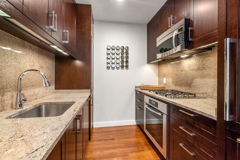 400 Stuart Street # 16A
