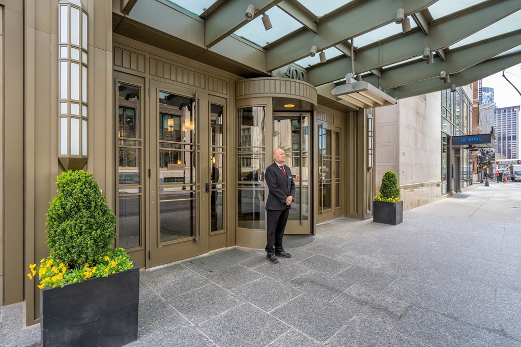 400 Stuart Street # 16A