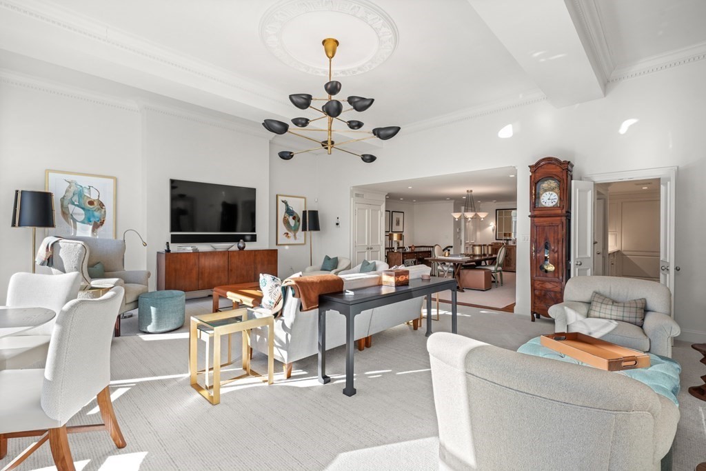 183 Commonwealth Avenue # 4
