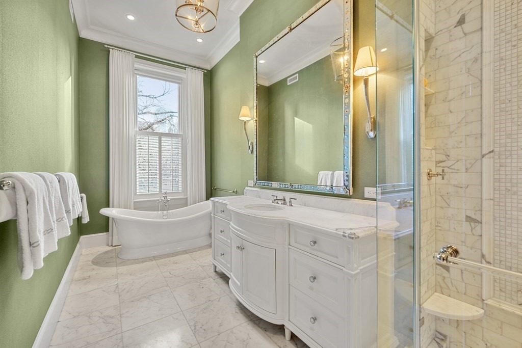 183 Commonwealth Avenue # 4
