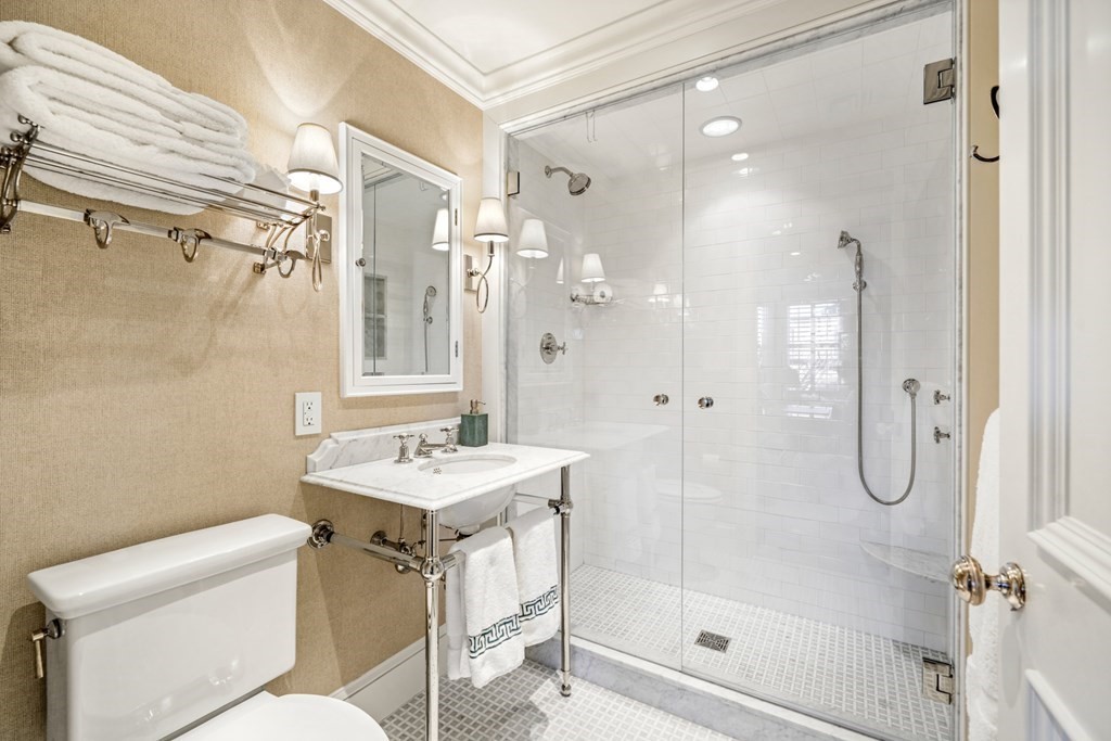 183 Commonwealth Avenue # 4