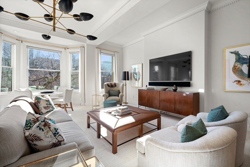 183 Commonwealth Avenue # 4