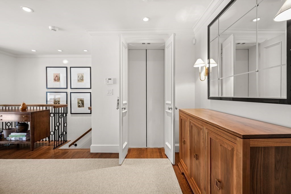 183 Commonwealth Avenue # 4