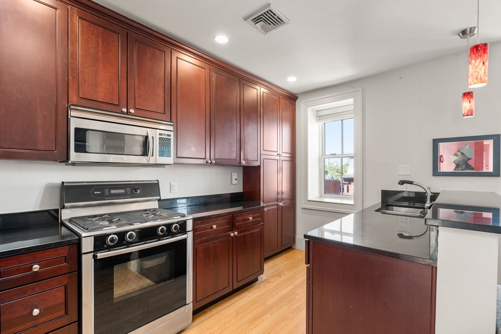 133 Pembroke Street # 6