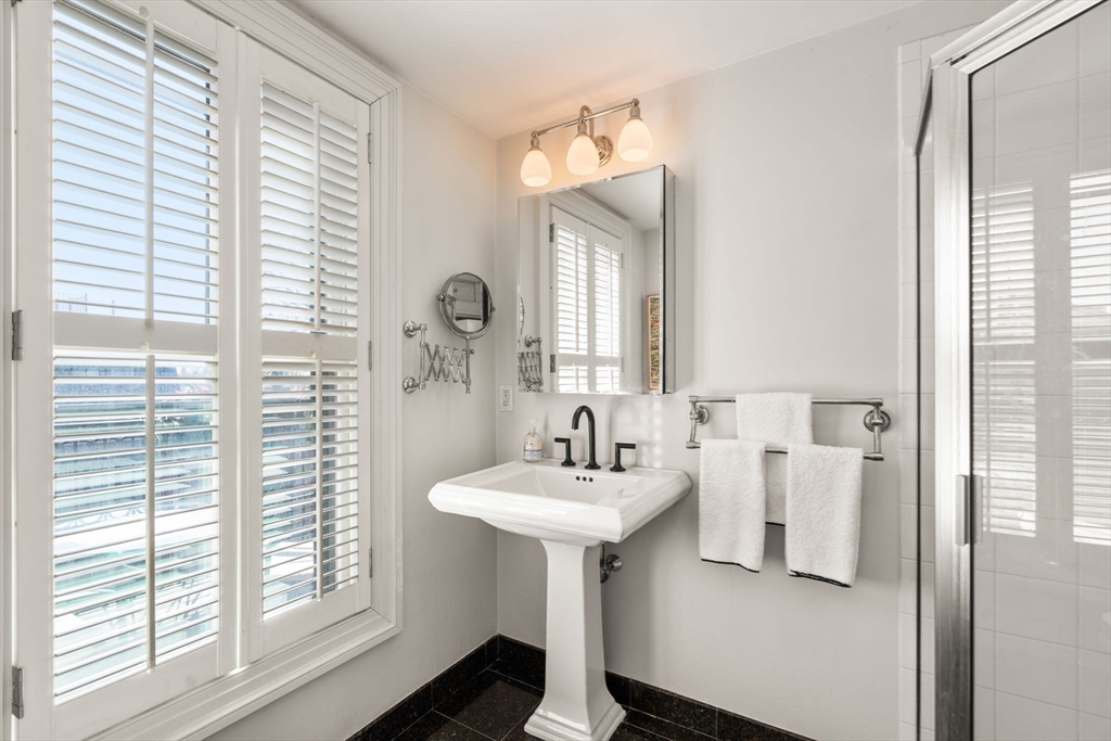 133 Pembroke Street # 6