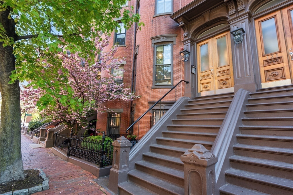 133 Pembroke Street # 6