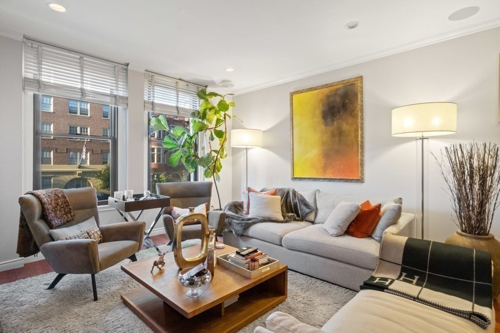 4 Charlesgate East # 202