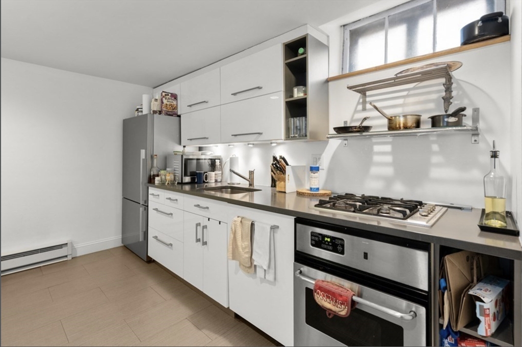 16 Dartmouth Place # 1