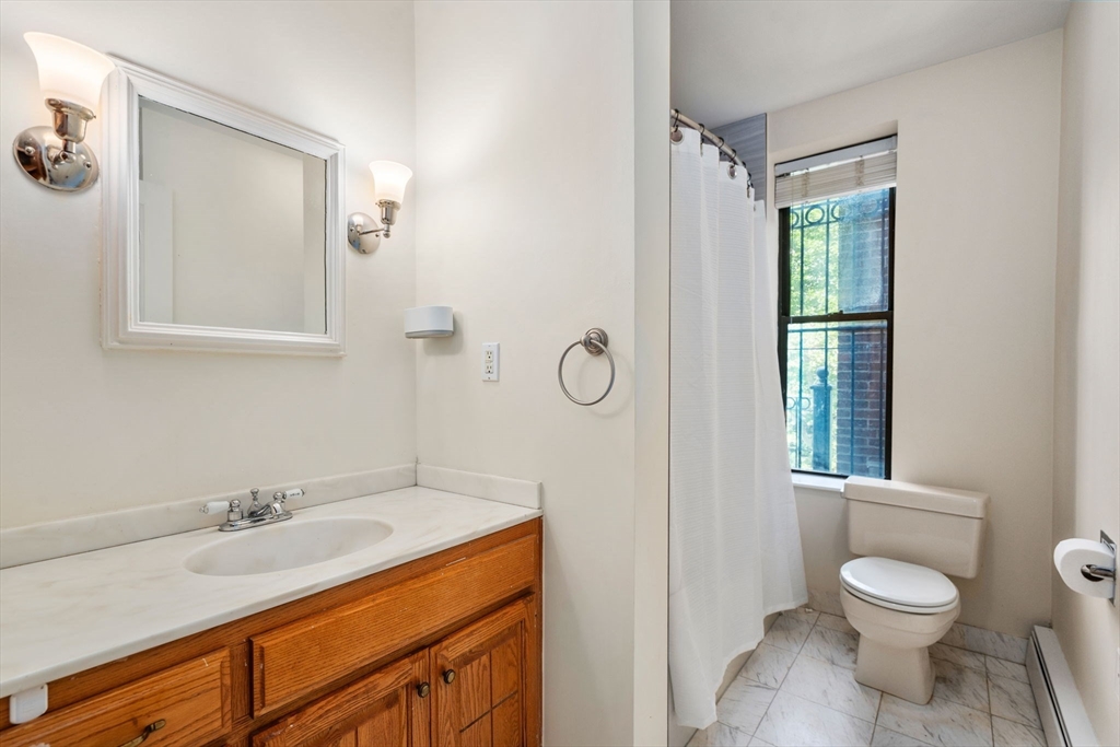 26 Wellington Street # 4