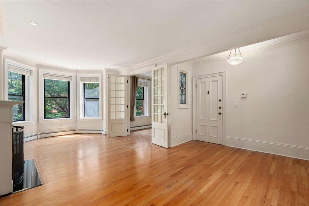 26 Wellington Street # 4