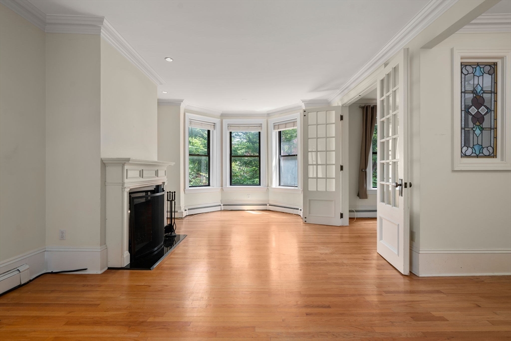 26 Wellington Street # 4