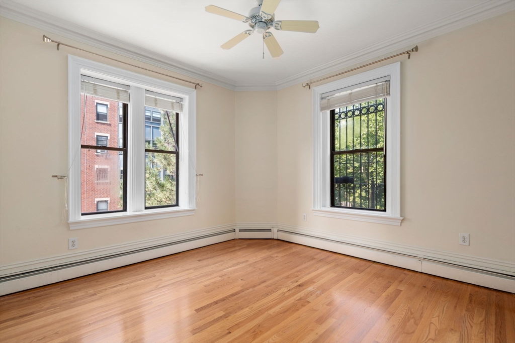 26 Wellington Street # 4