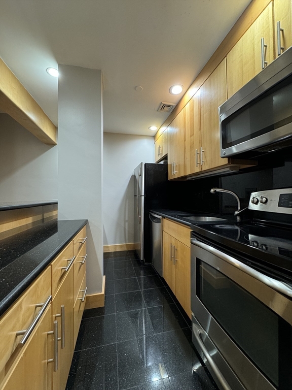 42-44 Beach Street # 9A