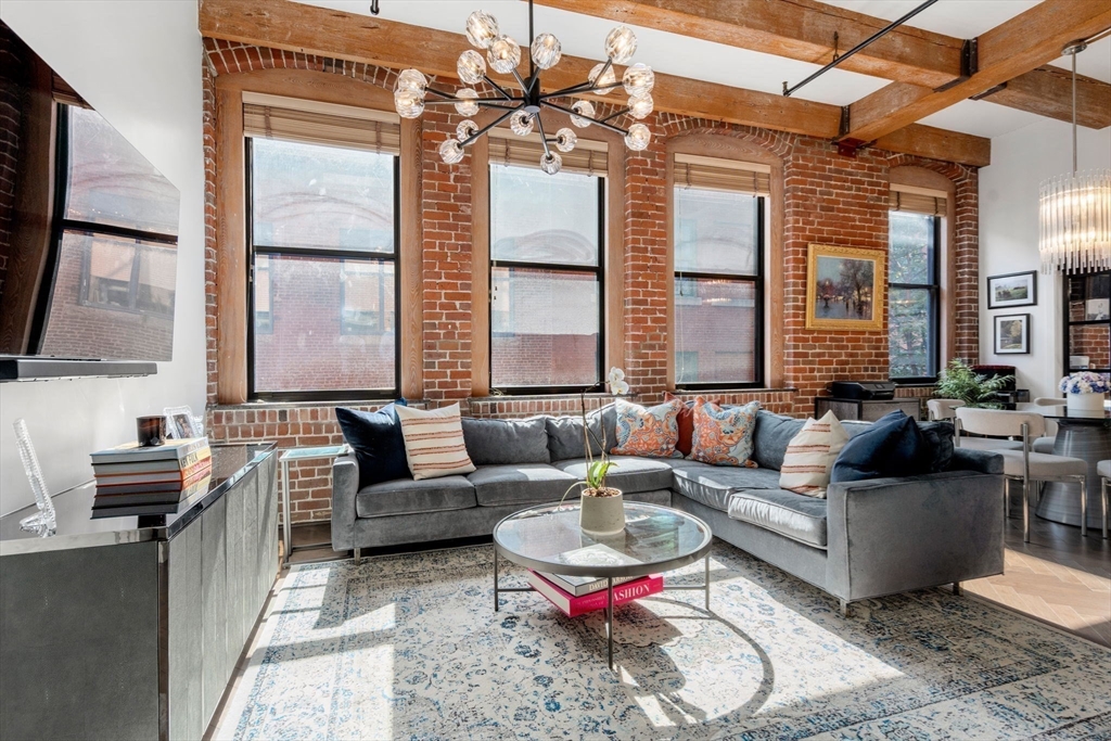 15 Sleeper Street # 402