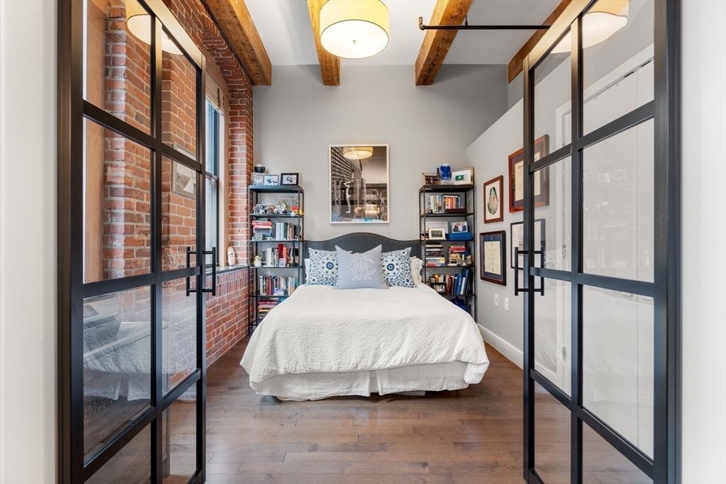 15 Sleeper Street # 402