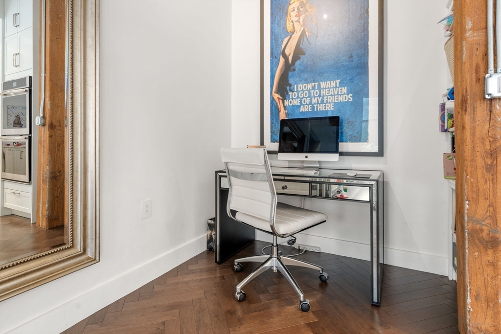 15 Sleeper Street # 402