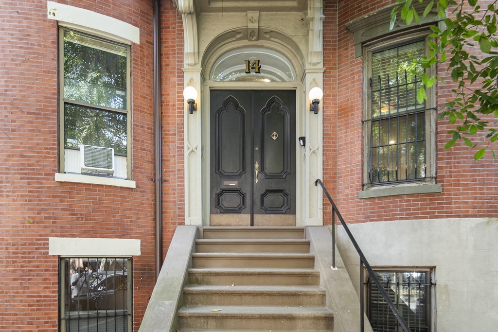 14 Concord Square # 2