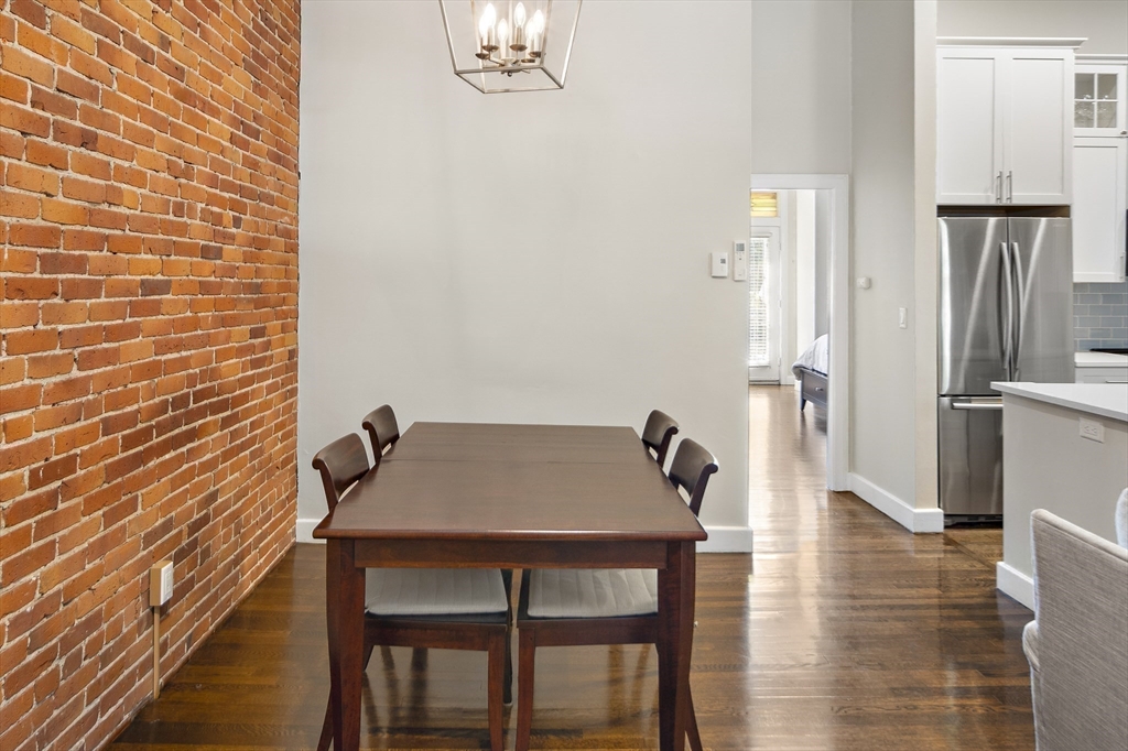 14 Concord Square # 2