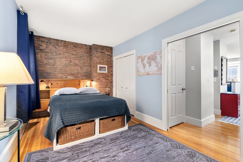 189 Warren Avenue # 4
