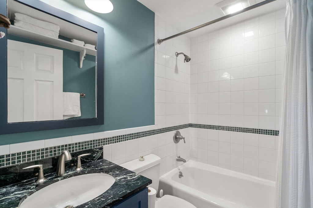 189 Warren Avenue # 4