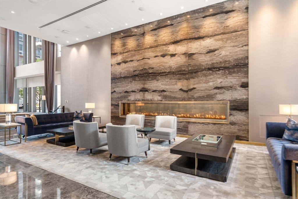 133 Seaport Blvd # 808