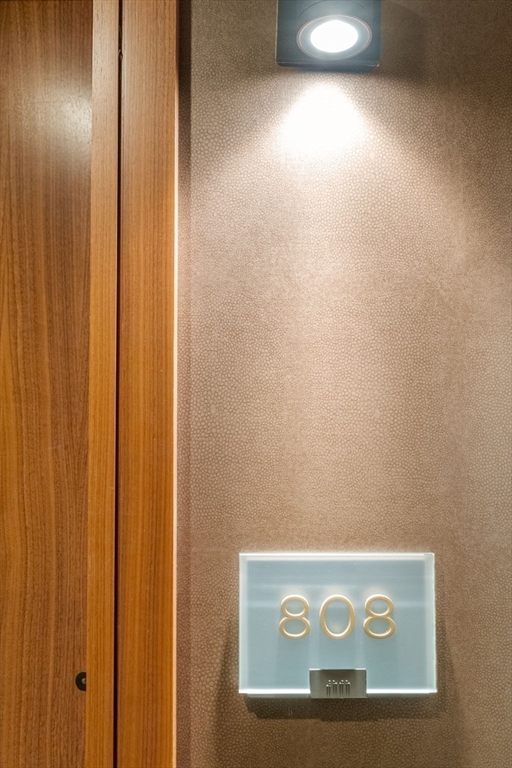 133 Seaport Blvd # 808