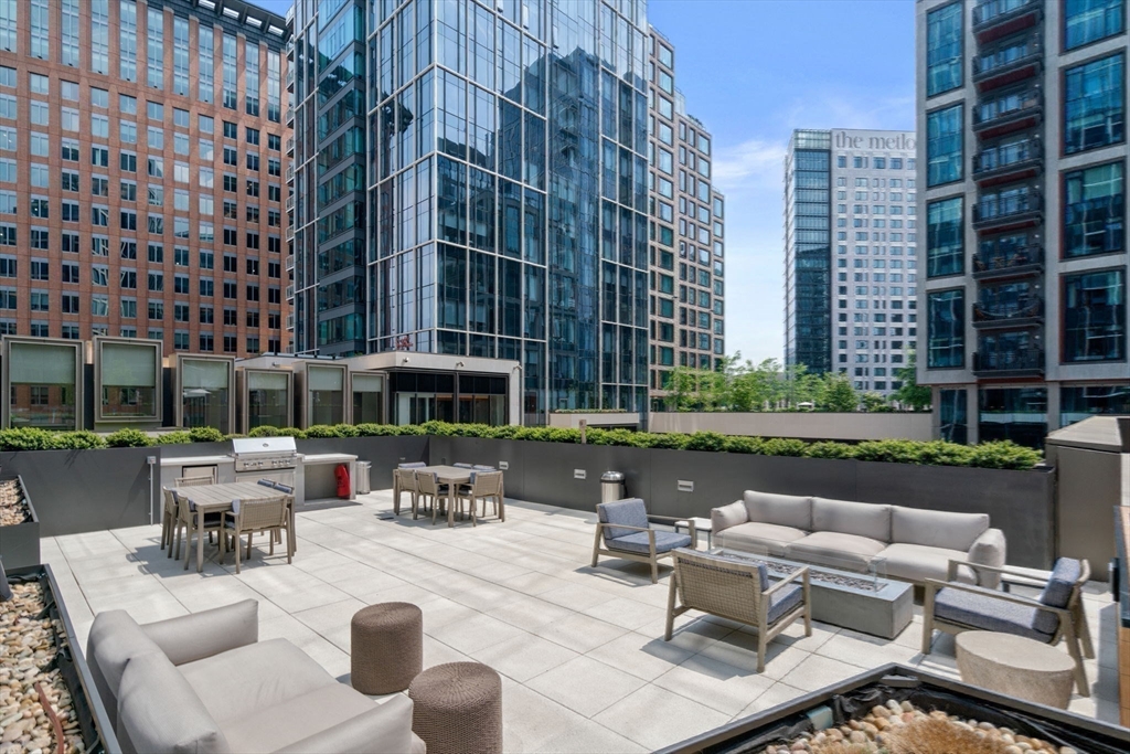 133 Seaport Blvd # 808