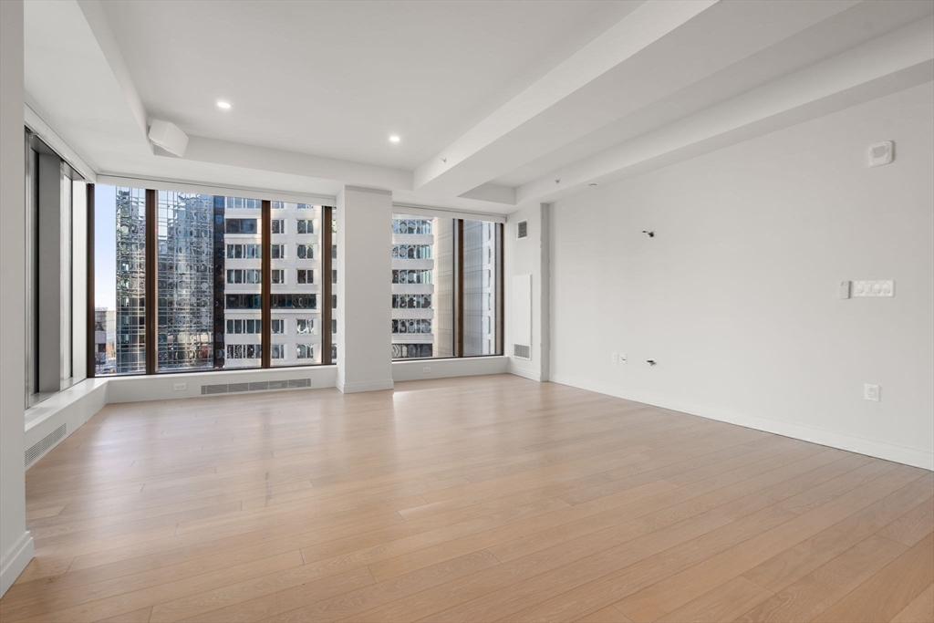133 Seaport Blvd # 808