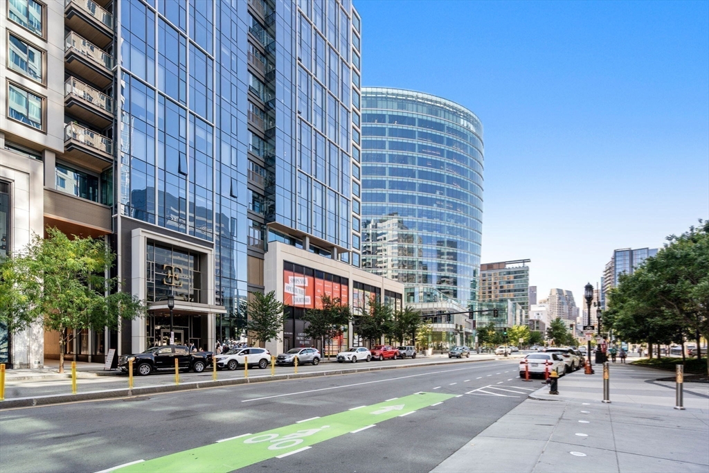 133 Seaport Blvd # 808