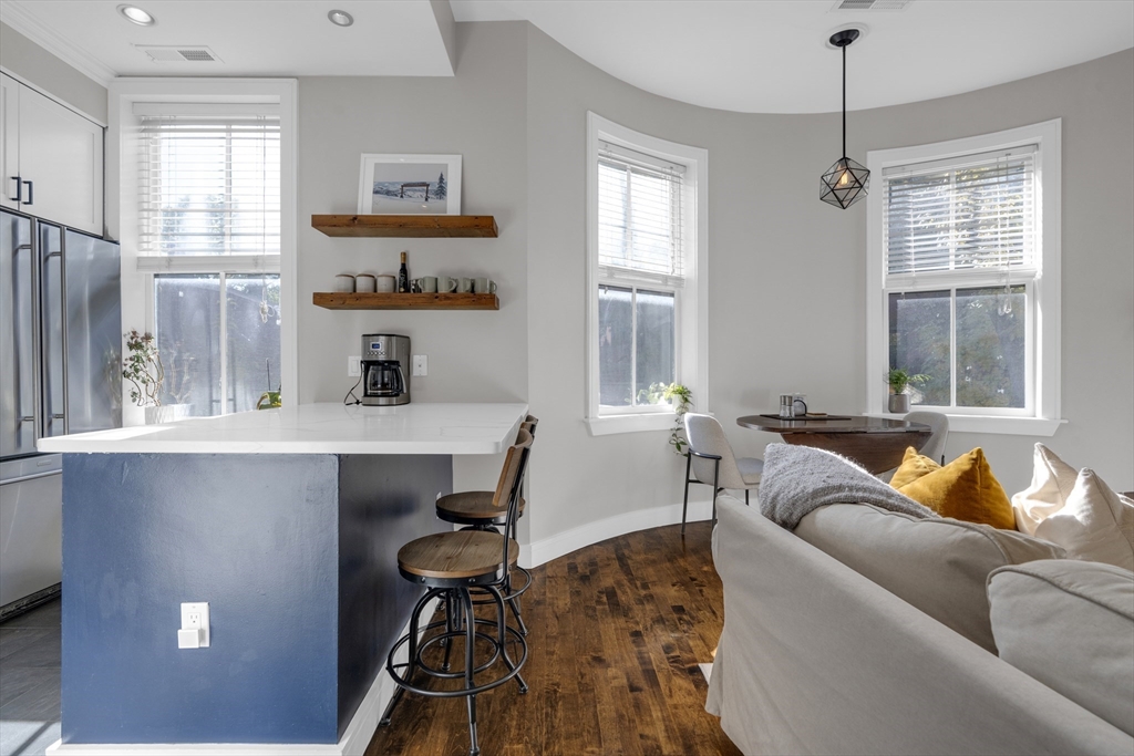 15 Upton St # 3