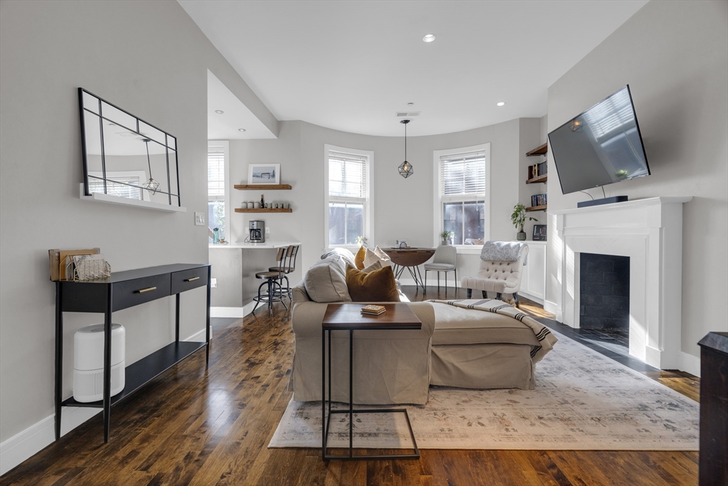 15 Upton St # 3