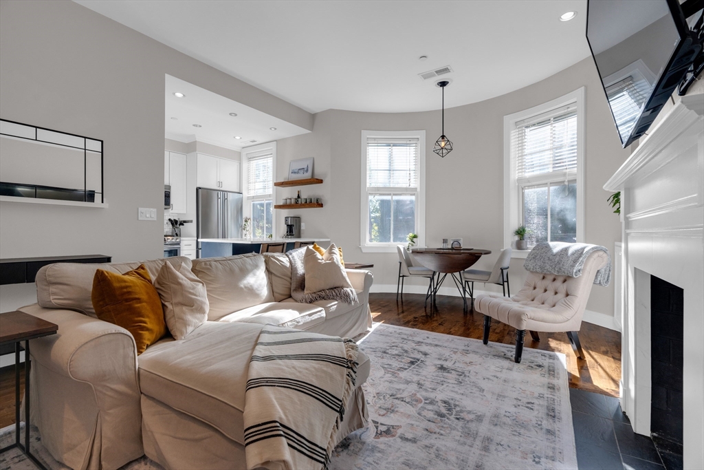 15 Upton St # 3