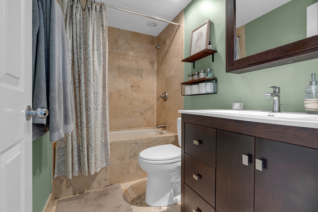 15 Upton St # 3