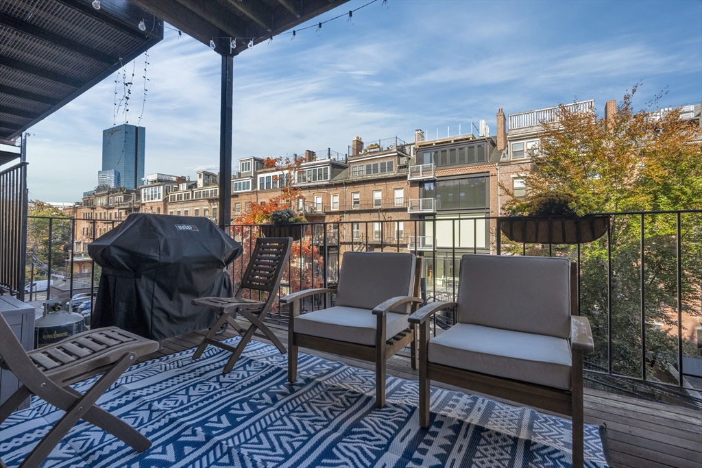 15 Upton St # 3