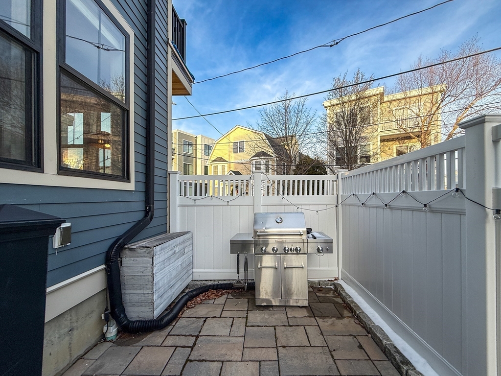 39 Murdock St # 1