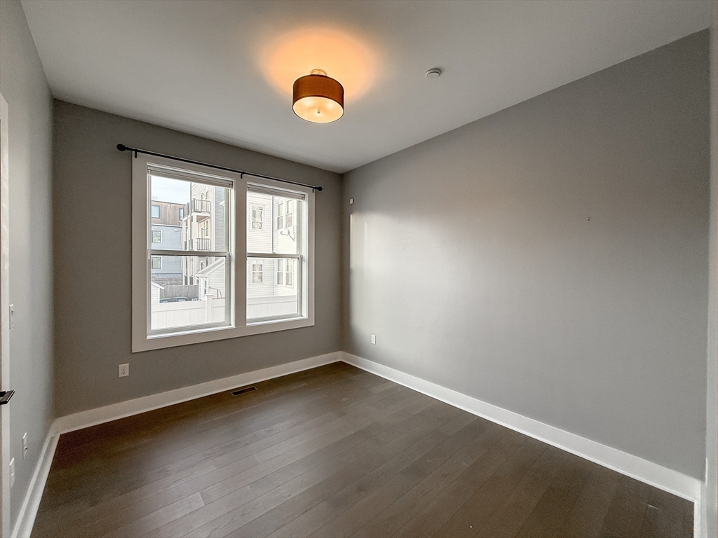 39 Murdock St # 1