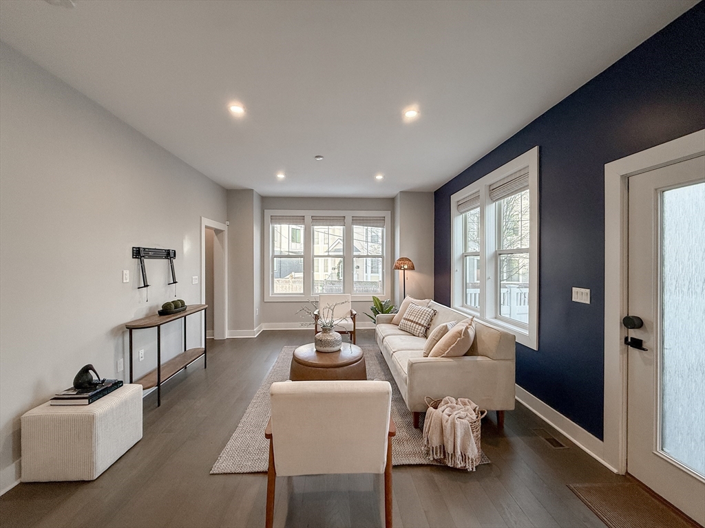 39 Murdock St # 1