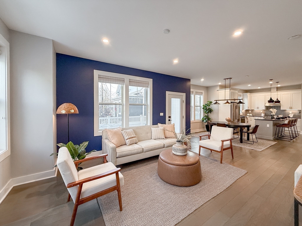 39 Murdock St # 1
