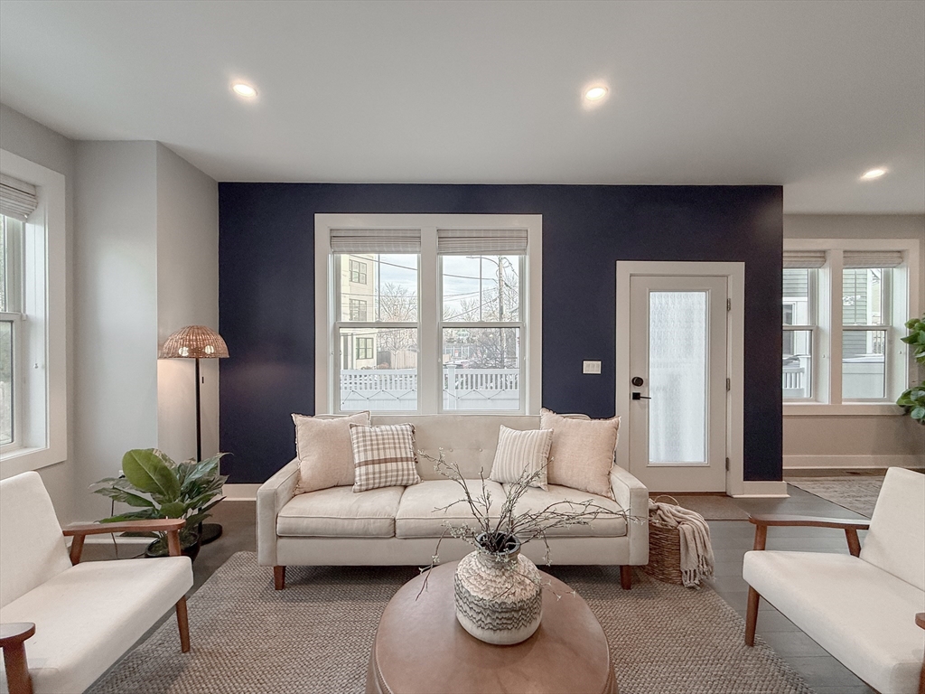 39 Murdock St # 1