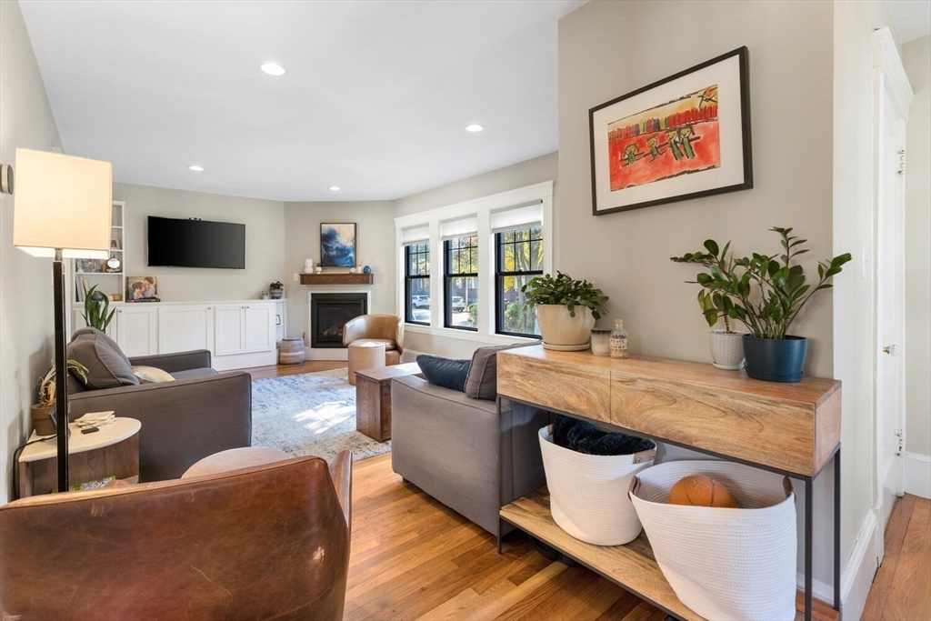 154 N. Beacon St
