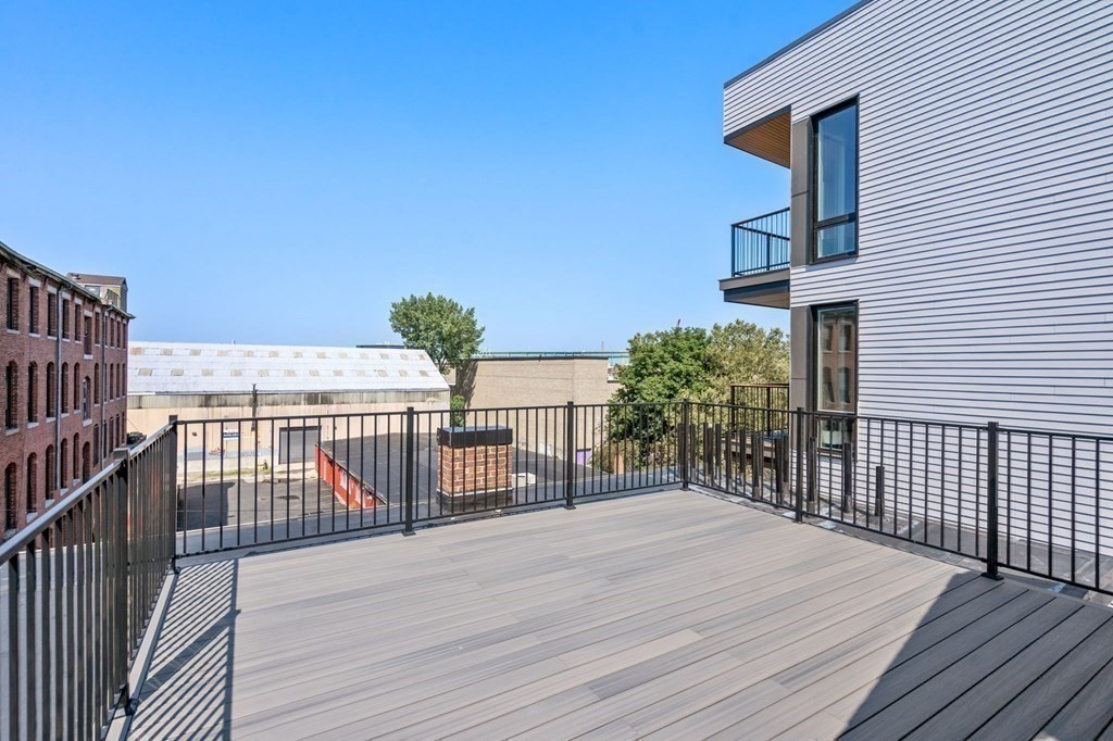 273 Border Street # B3