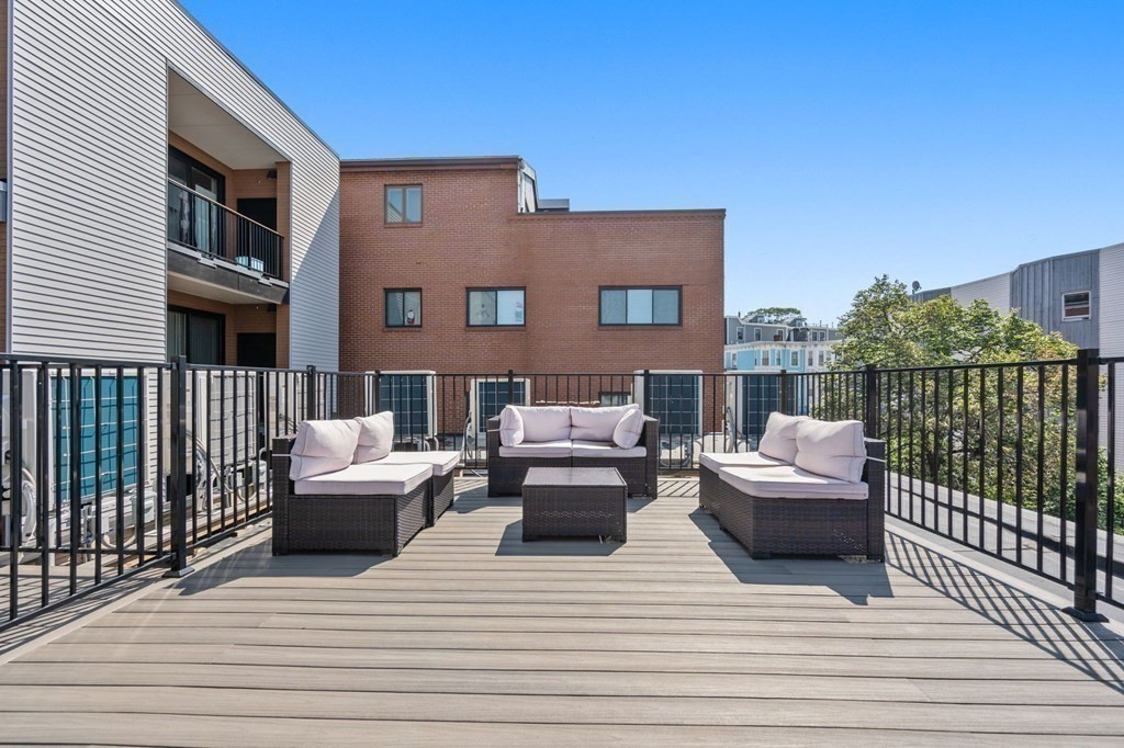273 Border Street # B3