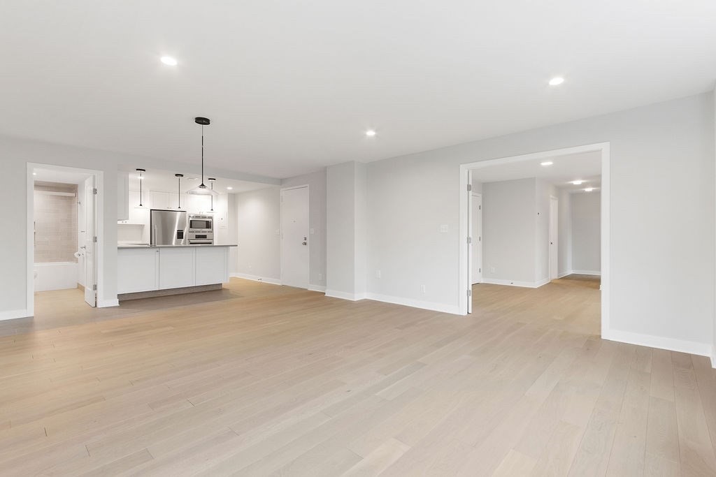 14 Concord Ave # 406
