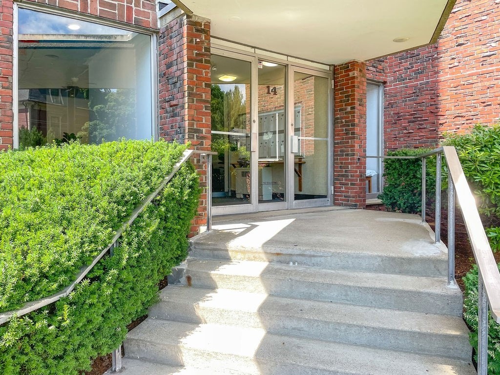 14 Concord Ave # 406