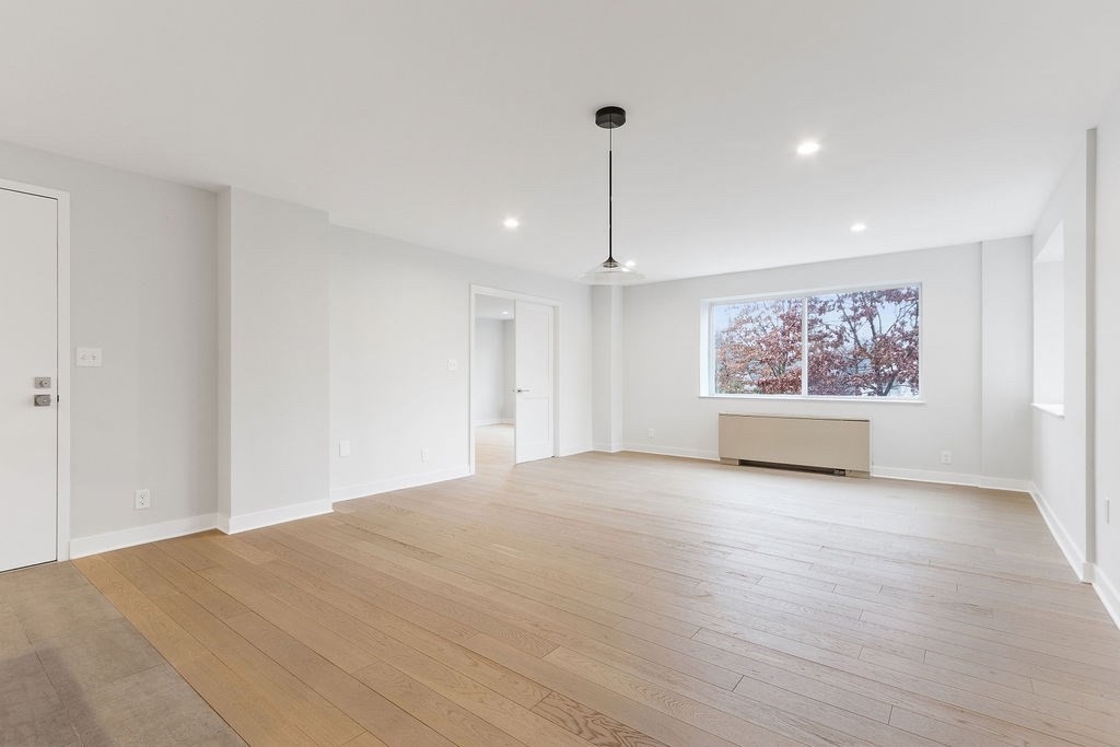 14 Concord Ave # 406