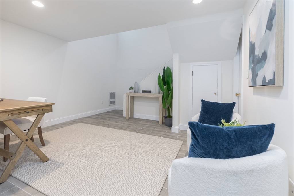 34 Hanson St # 1