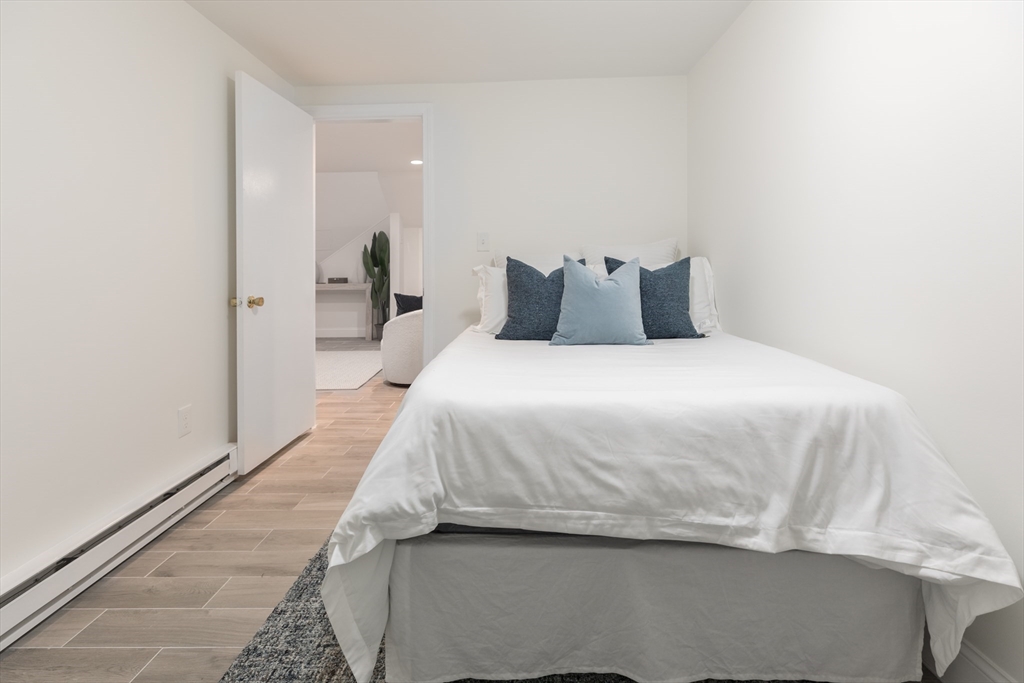 34 Hanson St # 1