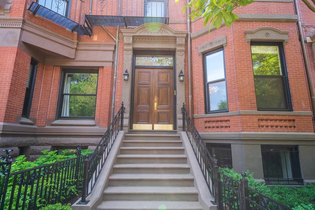 214 Commonwealth Avenue # 3