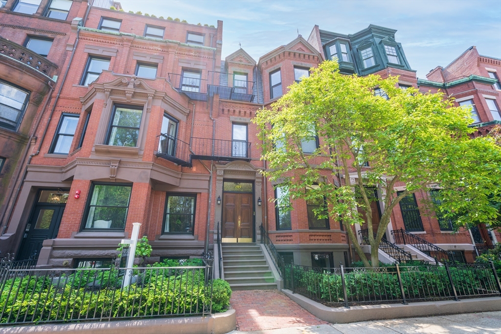 214 Commonwealth Avenue # 3