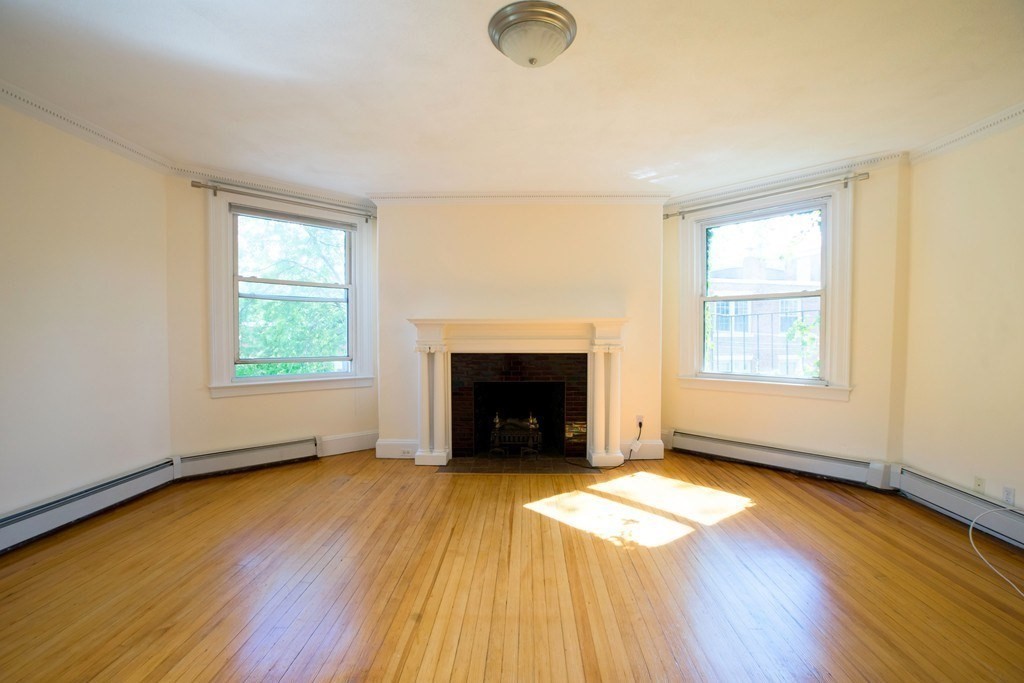 17 Regent Circle # 3
